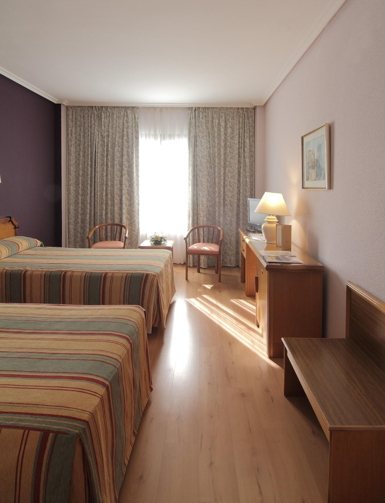 Hospedium Hotel Europa Centro Magaz De Pisuerga Zewnętrze zdjęcie