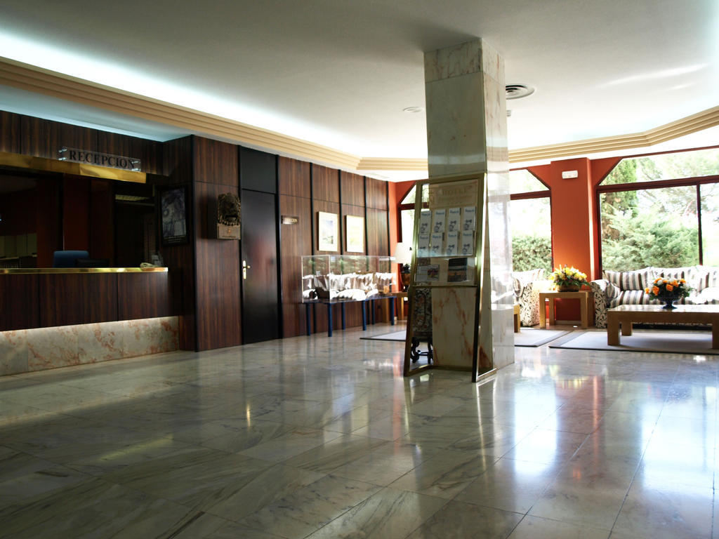 Hospedium Hotel Europa Centro Magaz De Pisuerga Zewnętrze zdjęcie