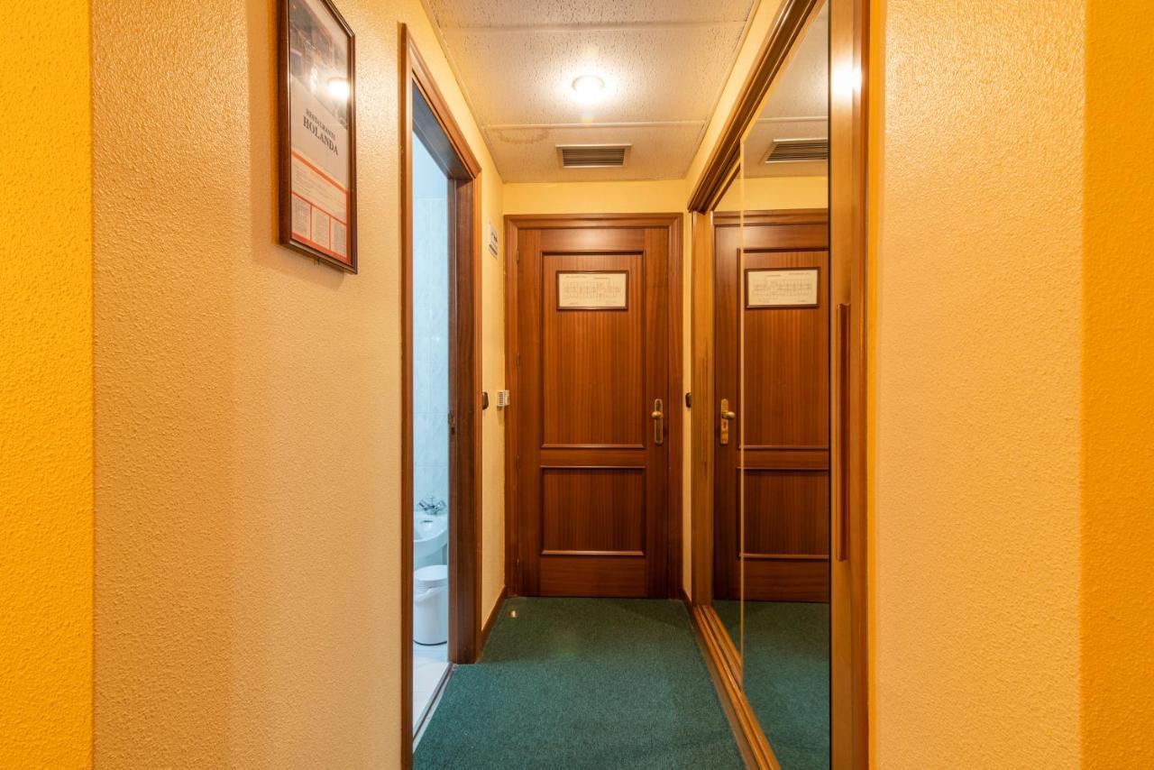 Hospedium Hotel Europa Centro Magaz De Pisuerga Zewnętrze zdjęcie